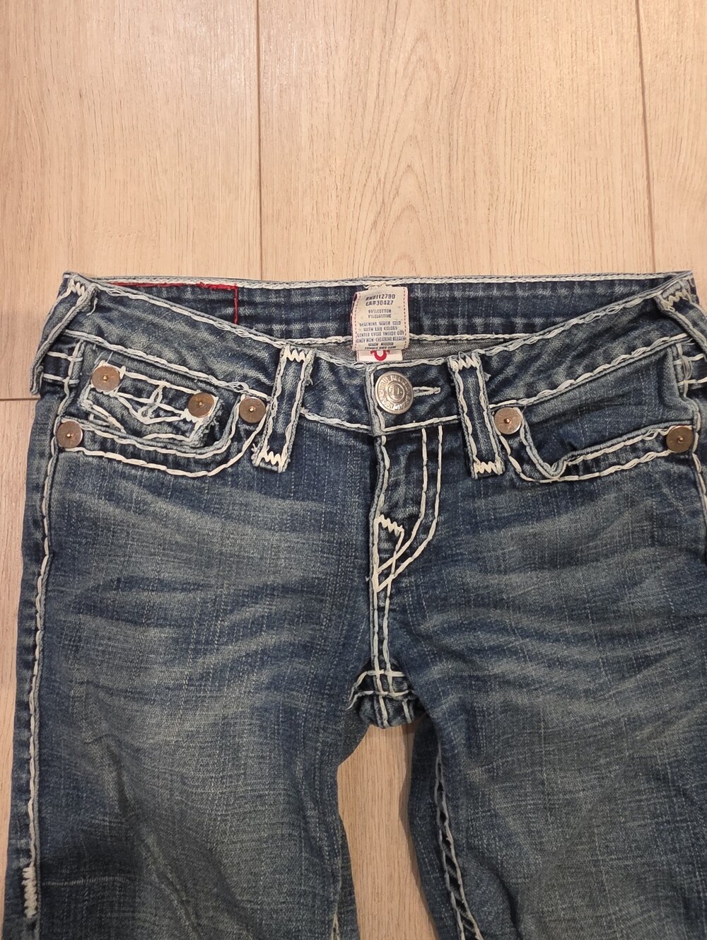 True Religion Joey Super T Flare Jeans Women's Size 26 Made in USA - Picture 3 of 6